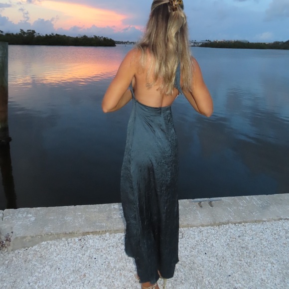 STUNNING DRESS from Zara - Picture 4 of 5